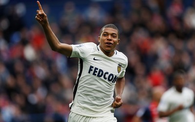 安博体育动态-B席直言爱曼城